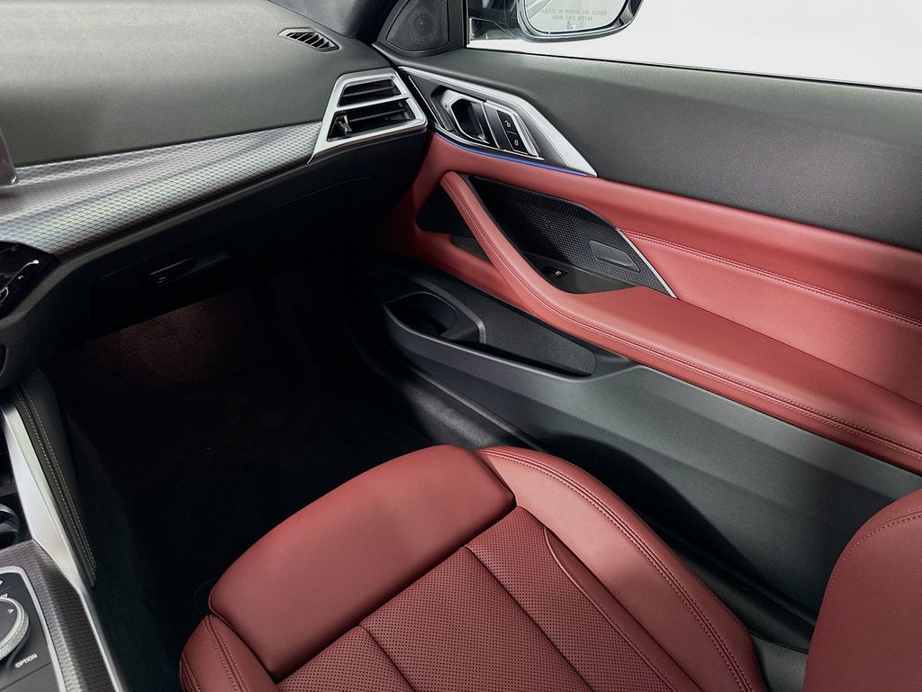 Thumbnail: 2025 BMW 4 Series - 24