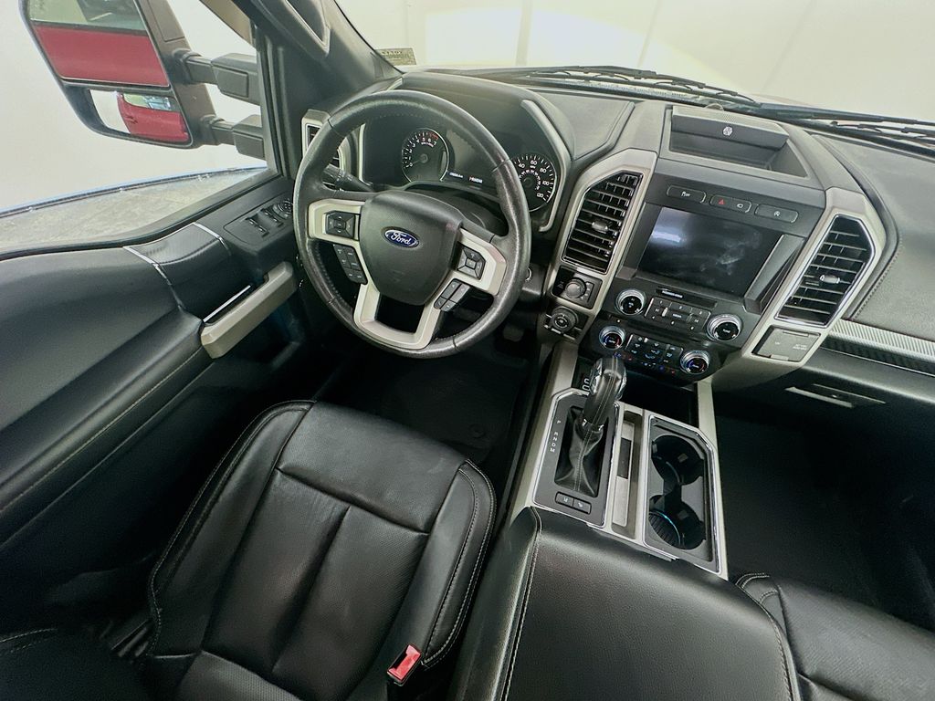 Used 2018 Red Ford Lariat image 9