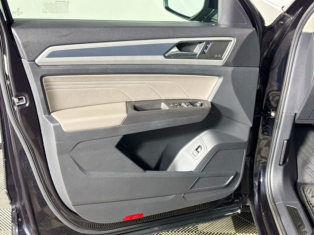 2023 Volkswagen Atlas 3.6L V6 SEL Premium R-Line