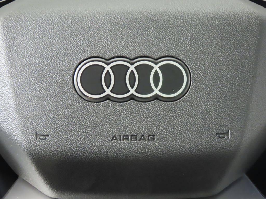 Thumbnail: 2025 Audi Q5 - 16