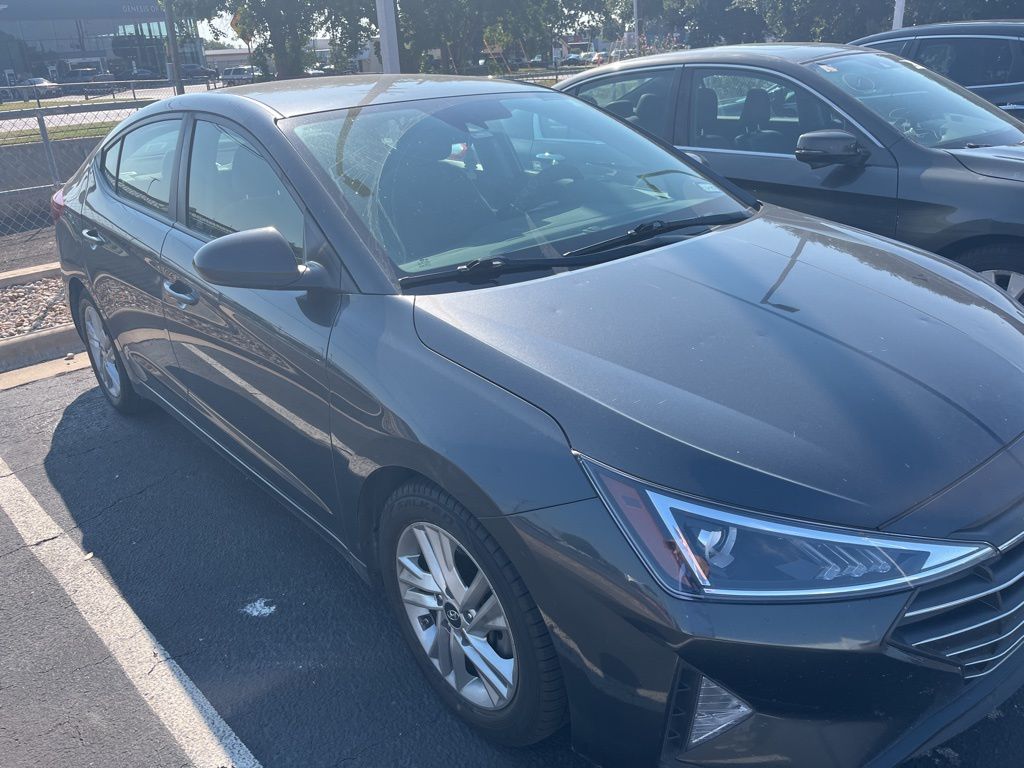 Thumbnail: 2020 Hyundai Elantra - 3