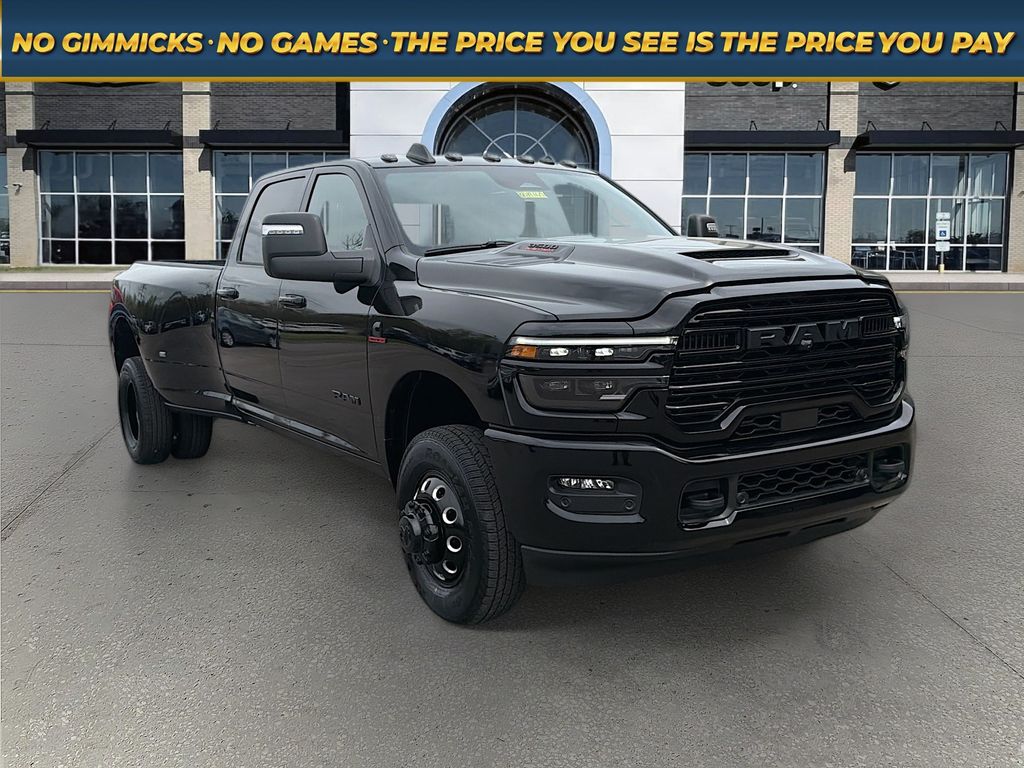 Diamond Black Crystal Pearlcoat 2026 RAM 3500 Laramie Crew Cab LB DRW 4WD Pickup Truck Four-Wheel Drive 8-Speed Automatic