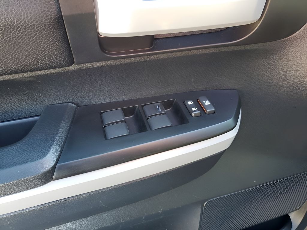 Used Car 2019 Toyota Tundra  Sr5 For Sale Under $40,000 In Austin, Texas