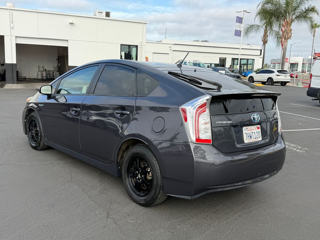 Thumbnail: 2015 Toyota Prius - 9