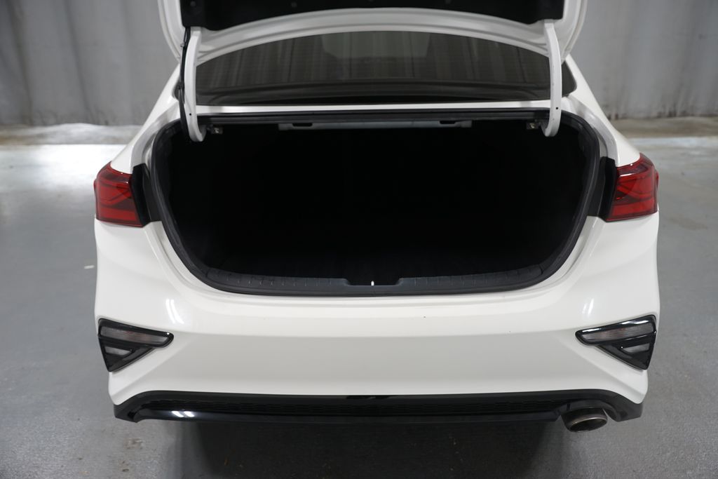 Thumbnail: 2021 Kia Forte - 30