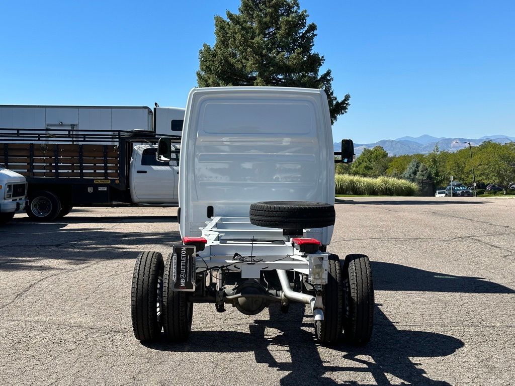 2023 Mercedes-Benz Sprinter 3500 Cab Chassis 170 WB 3