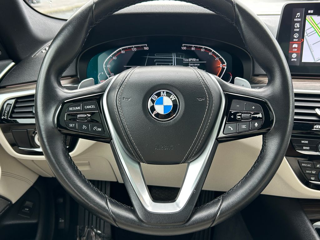 2022 BMW 5 Series 540i 19