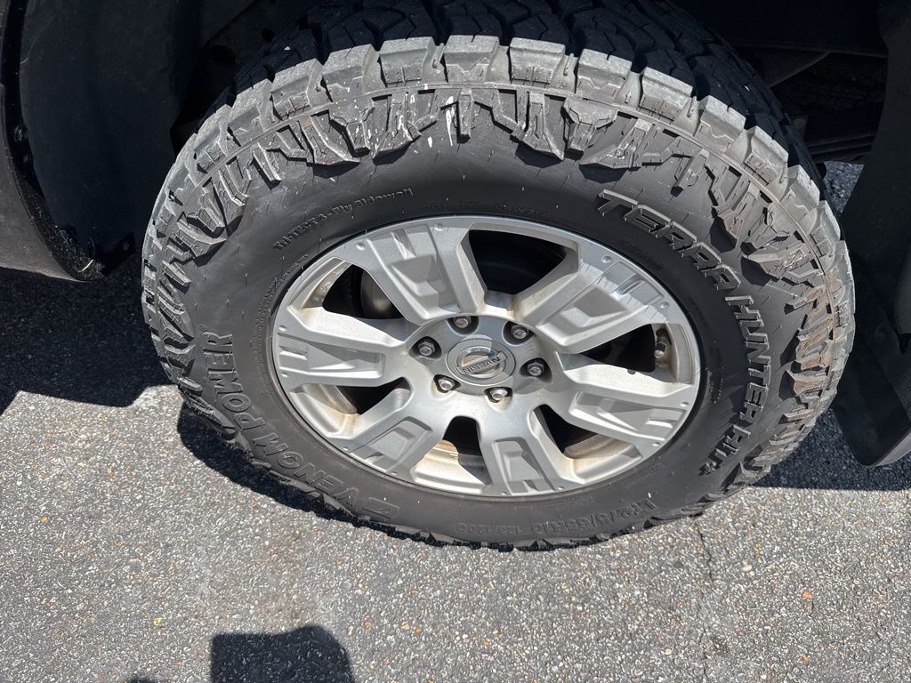 2019 Nissan Titan SV photo