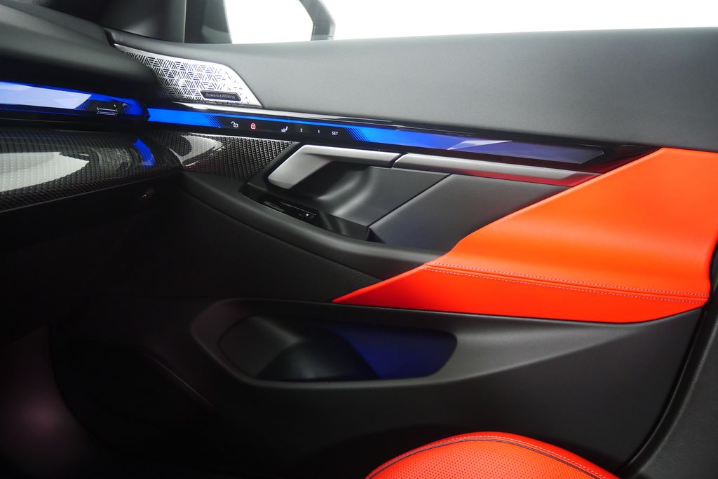 Thumbnail: 2026 BMW M5 - 26