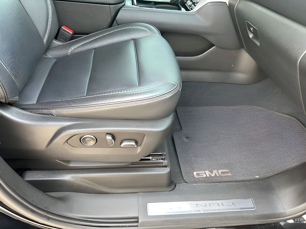 Used Car 2021 Gmc Yukon  Denali For Sale Under $50,000 In Austin, Texas