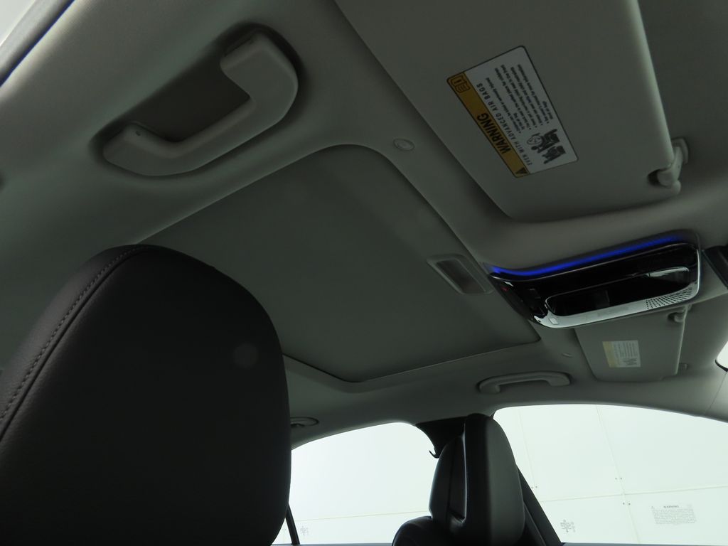 Thumbnail: 2025 Mercedes-Benz C-Class - 18