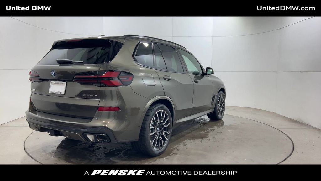Thumbnail: 2026 BMW X5 - 8