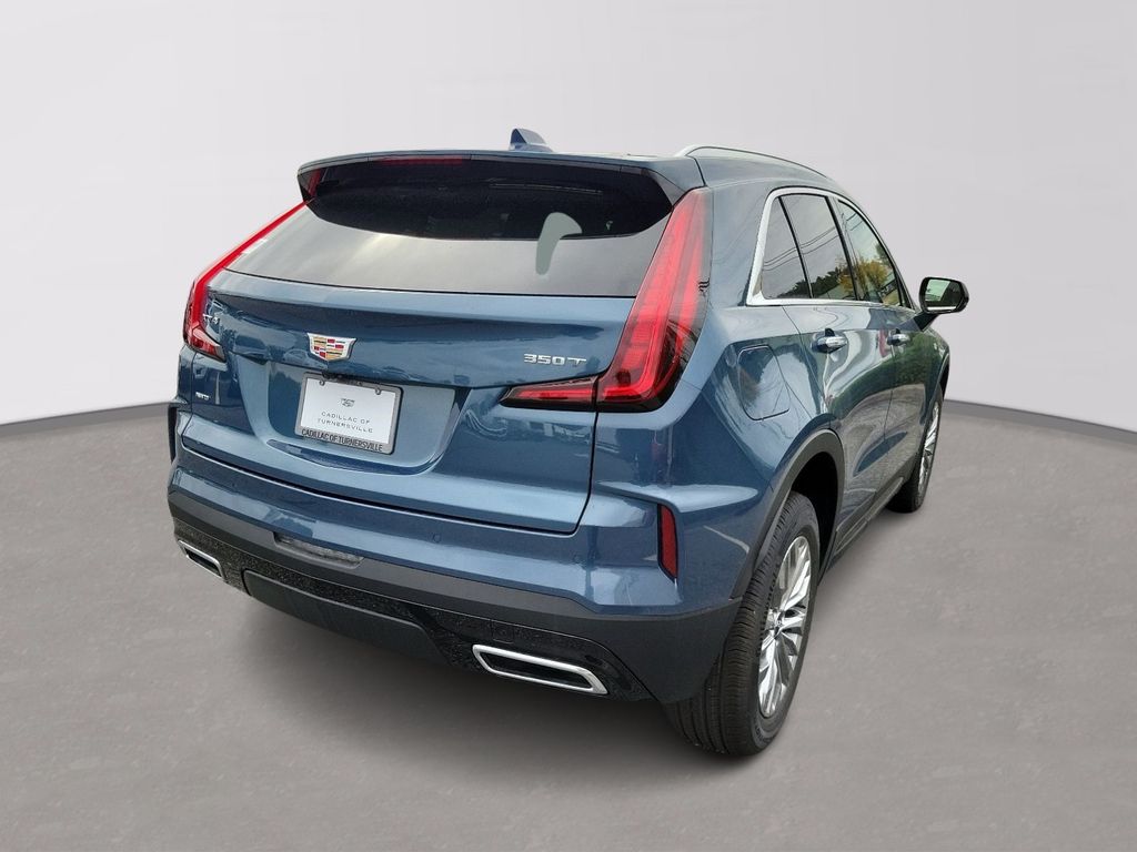 2025 Cadillac XT4 Premium Luxury 4