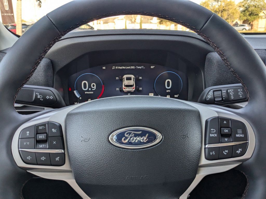 2025 Ford Explorer Active