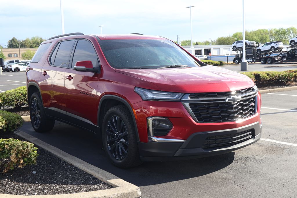 Thumbnail: 2023 Chevrolet Traverse - 3