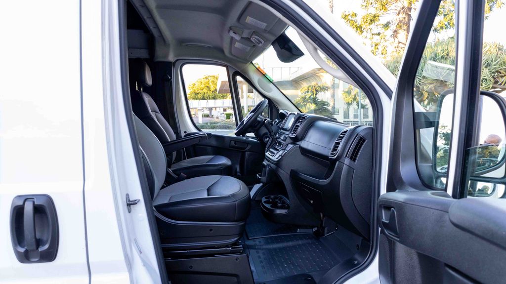 Used 2025 Ram ProMaster 2500 High Roof 3D Cargo Van