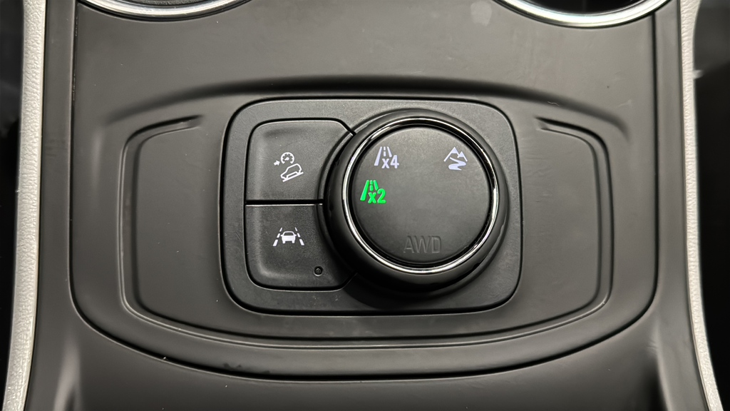 Used 2024 Downpour Metallic GMC SLE image 31