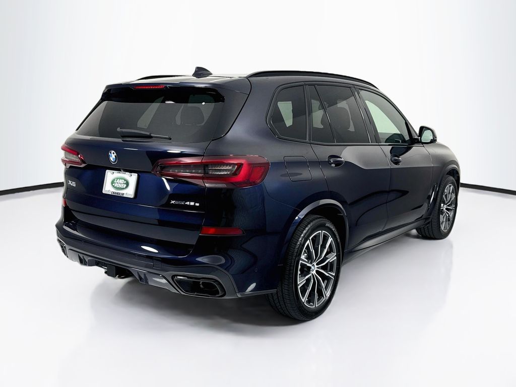 Thumbnail: 2021 BMW X5 - 5