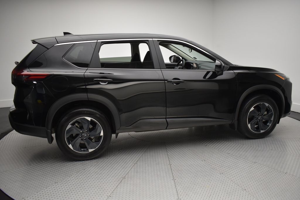 Thumbnail: 2024 Nissan Rogue - 4