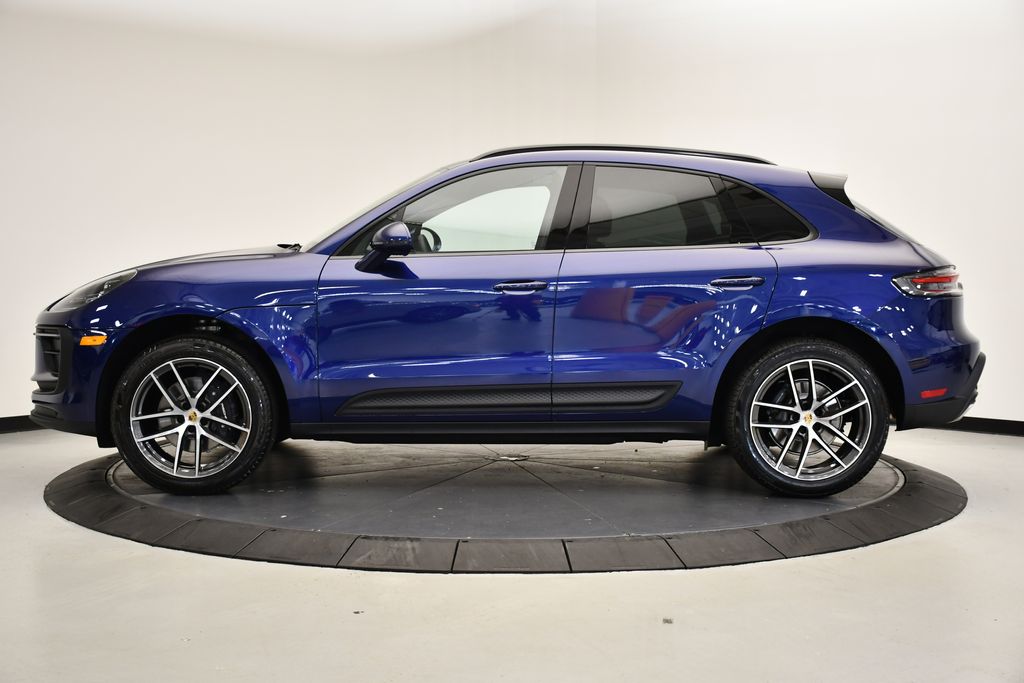 Thumbnail: 2025 Porsche Macan - 2