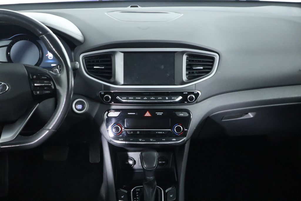 2019 Hyundai Ioniq SE 14