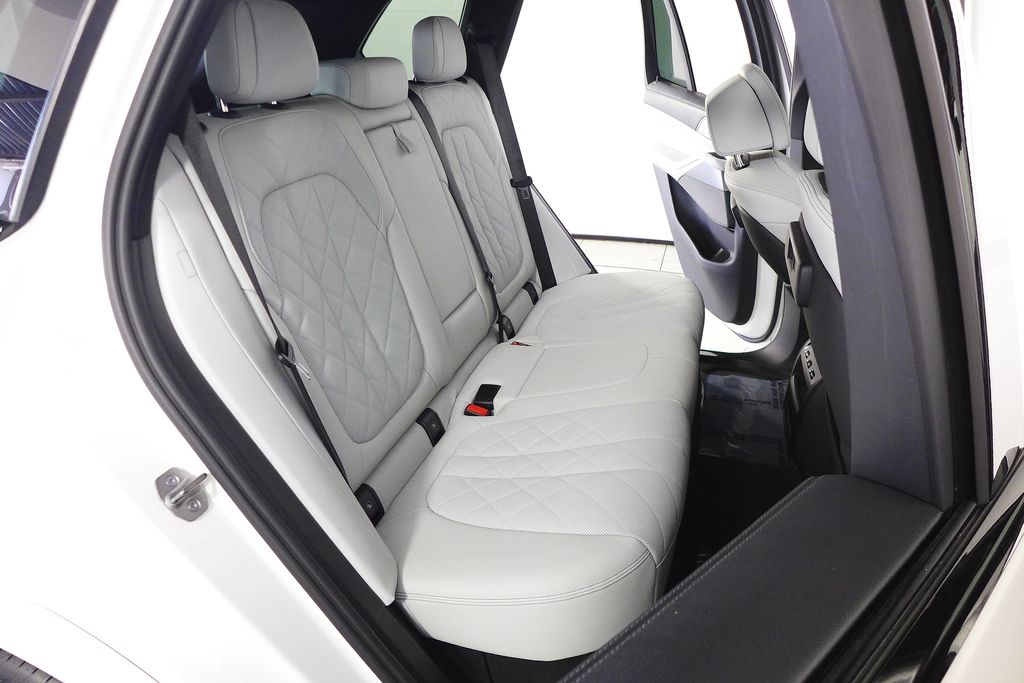 Thumbnail: 2023 BMW X5 - 20