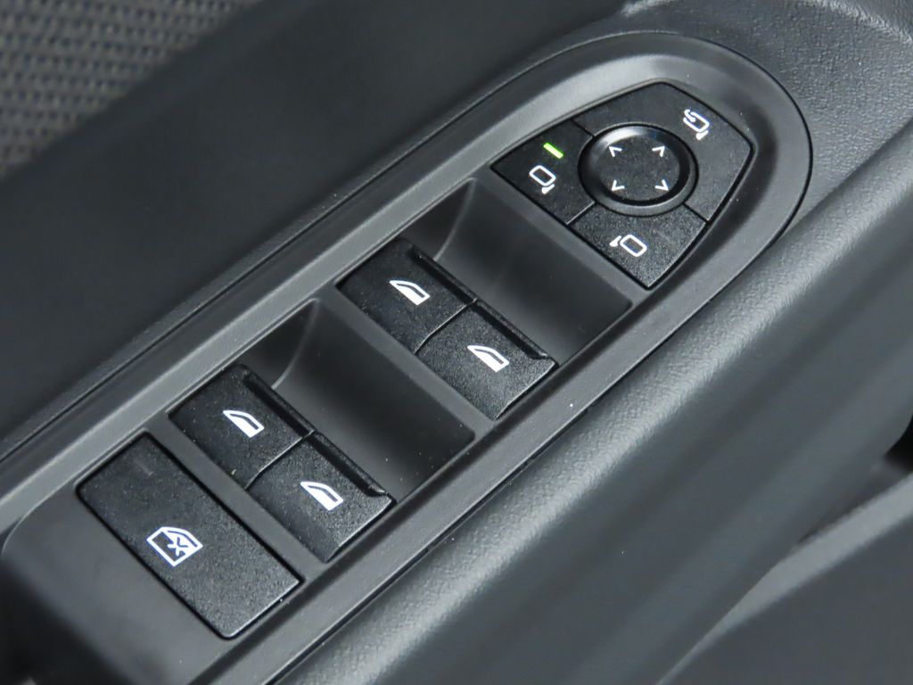 Thumbnail: 2026 MINI Cooper - 25