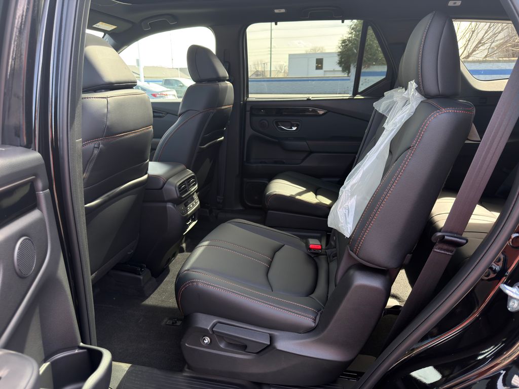 Thumbnail: 2026 Honda Pilot - 19