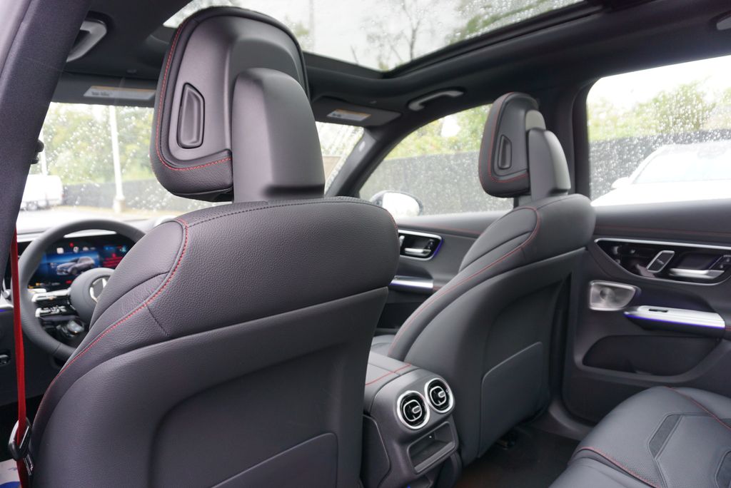 Thumbnail: 2026 Mercedes-Benz GLC - 15