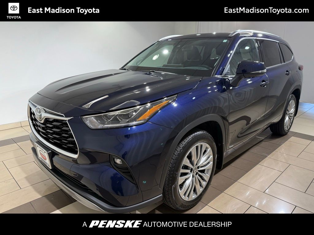 Thumbnail: 2025 Toyota Highlander - 1