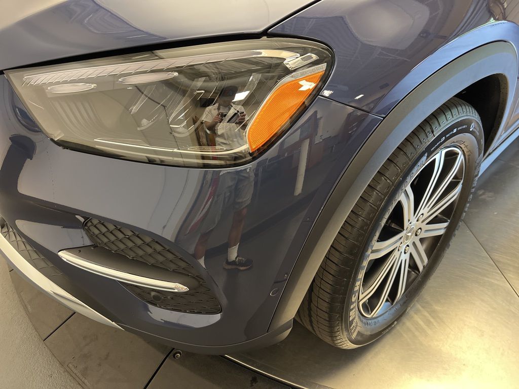 Thumbnail: 2026 Mercedes-Benz GLE - 9