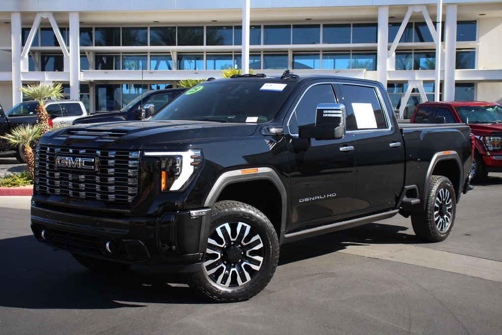 2025 GMC Sierra 3500HD Denali Ultimate Crew Cab 4WD