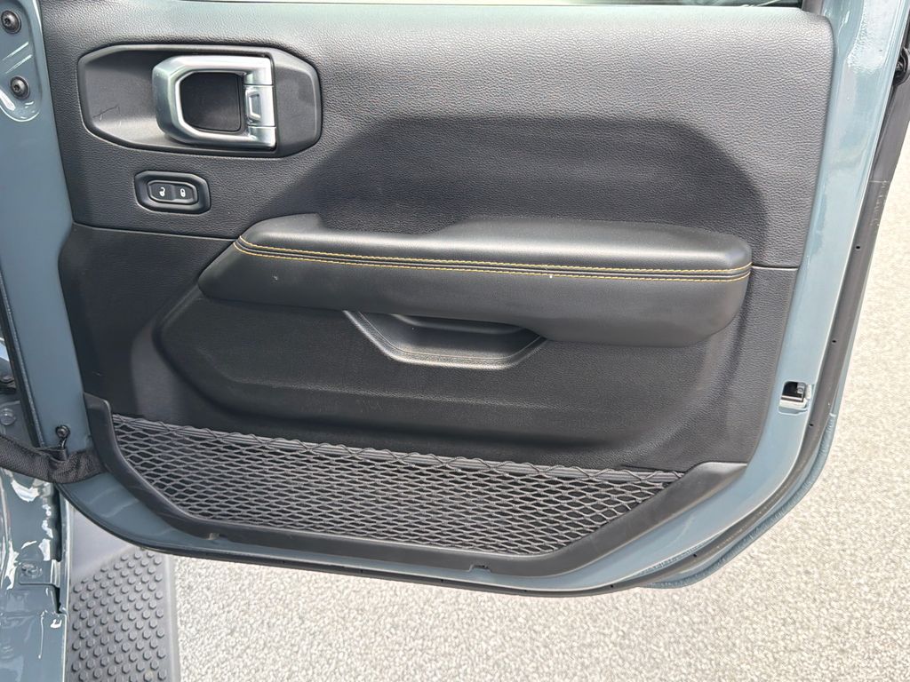 Used 2025 Gray Jeep Sahara 4xe image 14