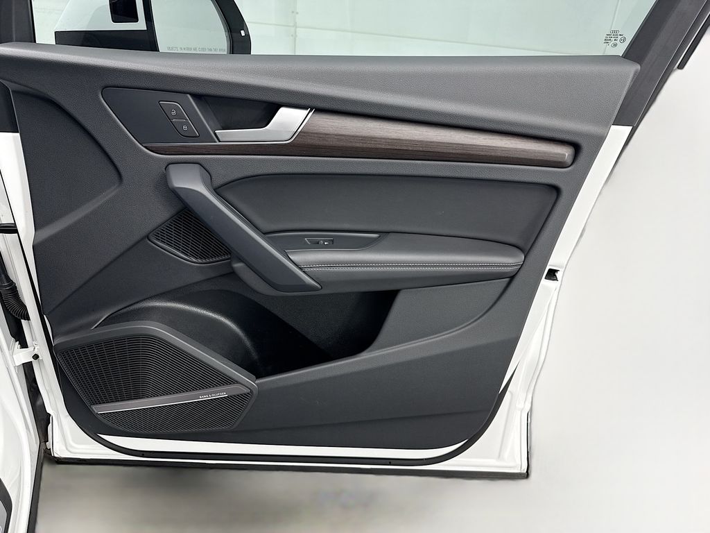 Thumbnail: 2023 Audi Q5 - 24