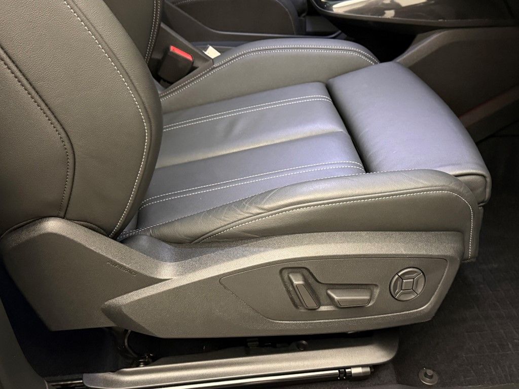 Thumbnail: 2022 Audi Q4 e-tron - 20