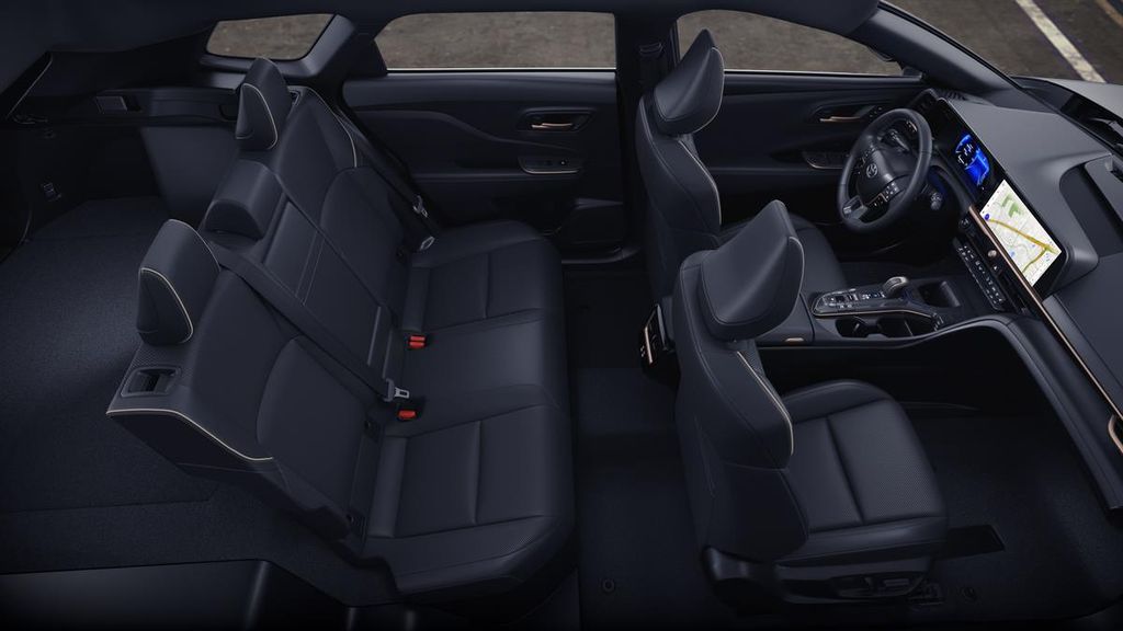 Used 2025 Toyota Crown Signia SUV