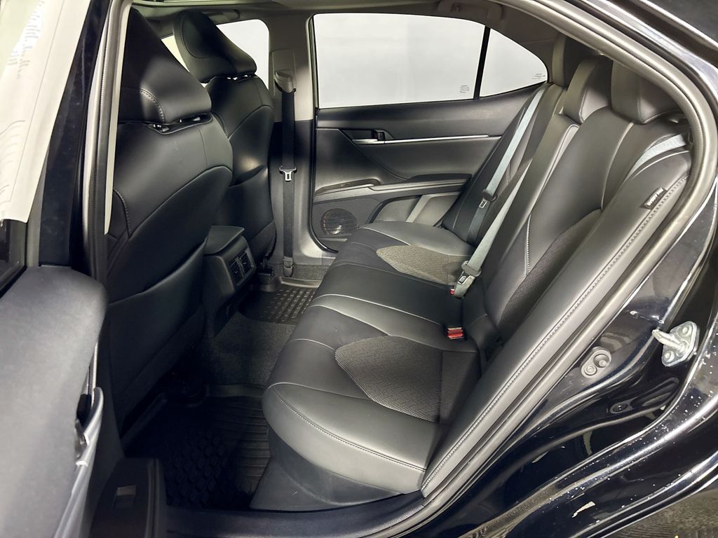 2024 Toyota Camry Hybrid XLE