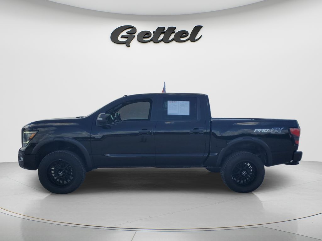Used 2021 Black Nissan PRO-4X image 8