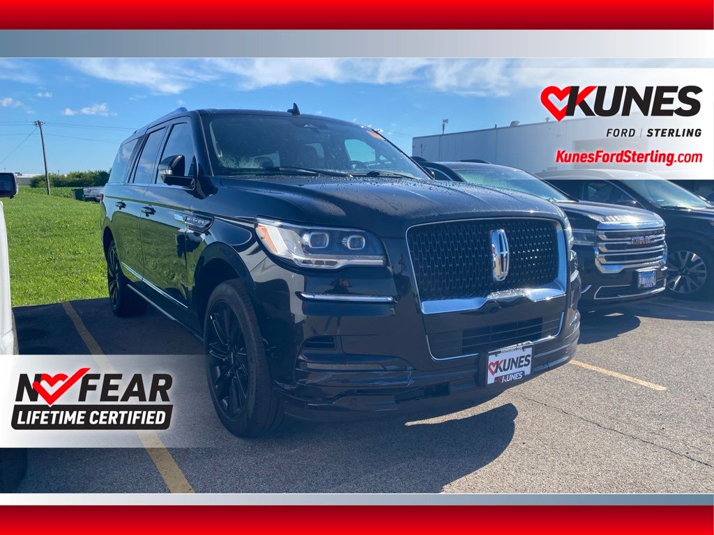 Black Metallic 2022 Lincoln Navigator SUV / Crossover Four-Wheel Drive Automatic