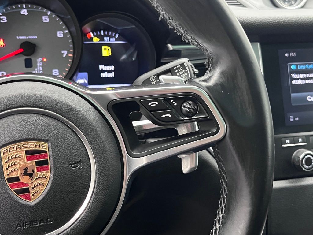 2017 Porsche Macan S 14