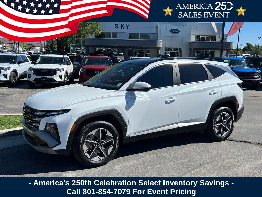 Creamy White Pearl 2025 Hyundai Tucson Hybrid SUV / Crossover All-Wheel Drive 6-Speed Automatic