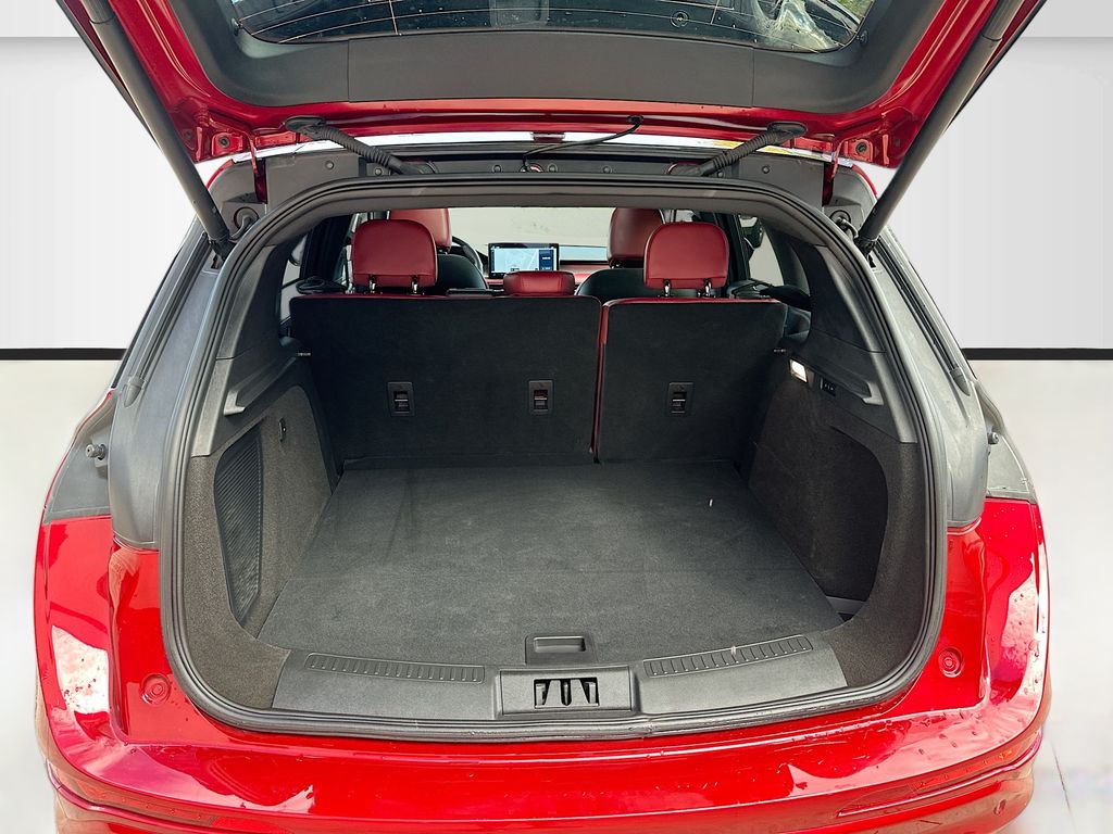 Used 2024 Red Lincoln Grand Touring image 27