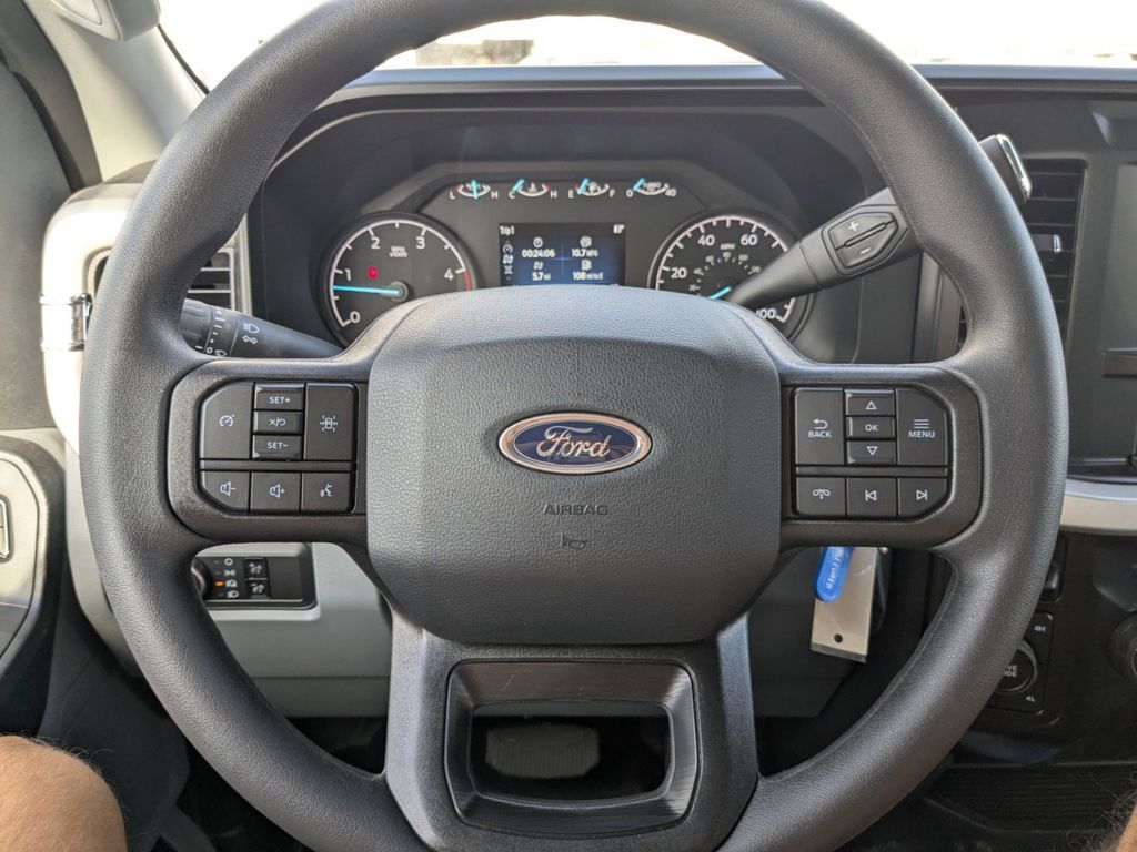 2025 Ford F-450 Chassis XL