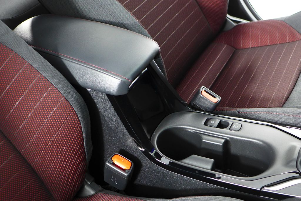 2023 Toyota Corolla SE 16