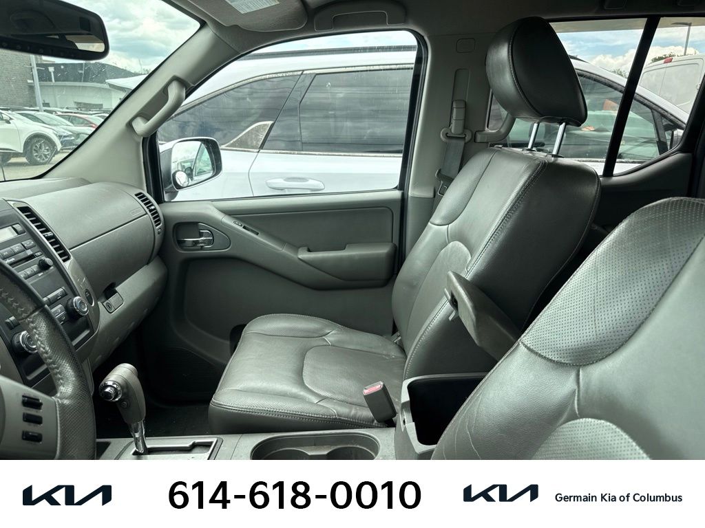 Used 2012 Black Nissan SL image 7
