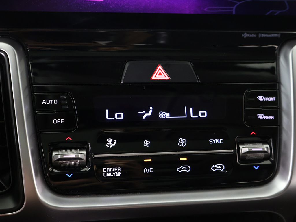 Used 2022 White Kia EX image 53