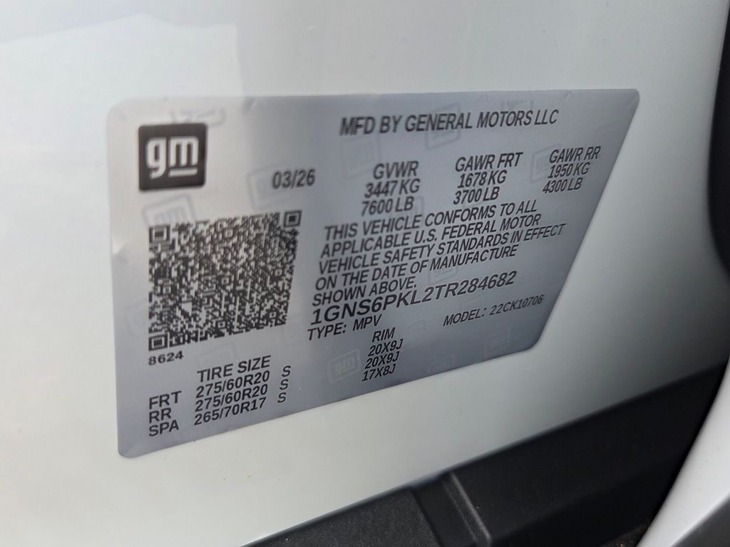 View vehicle photo 4