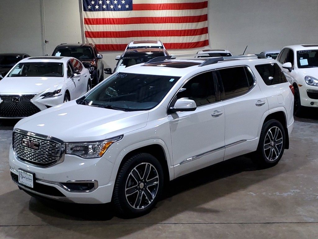 2017 GMC Acadia Denali 43