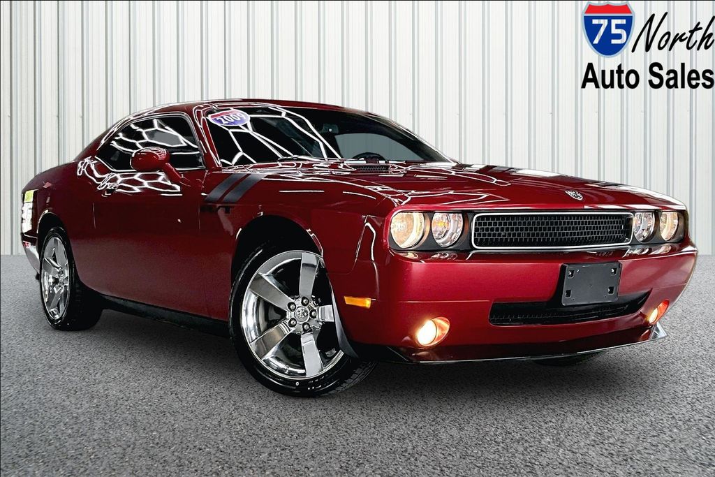 Inferno Red Crystal PC/Mineral Gray Met CC 2009 Dodge Challenger Coupe Rear-Wheel Drive 5-Speed Automatic