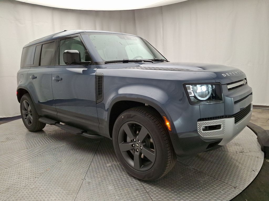 2025 Land Rover Defender 110 2